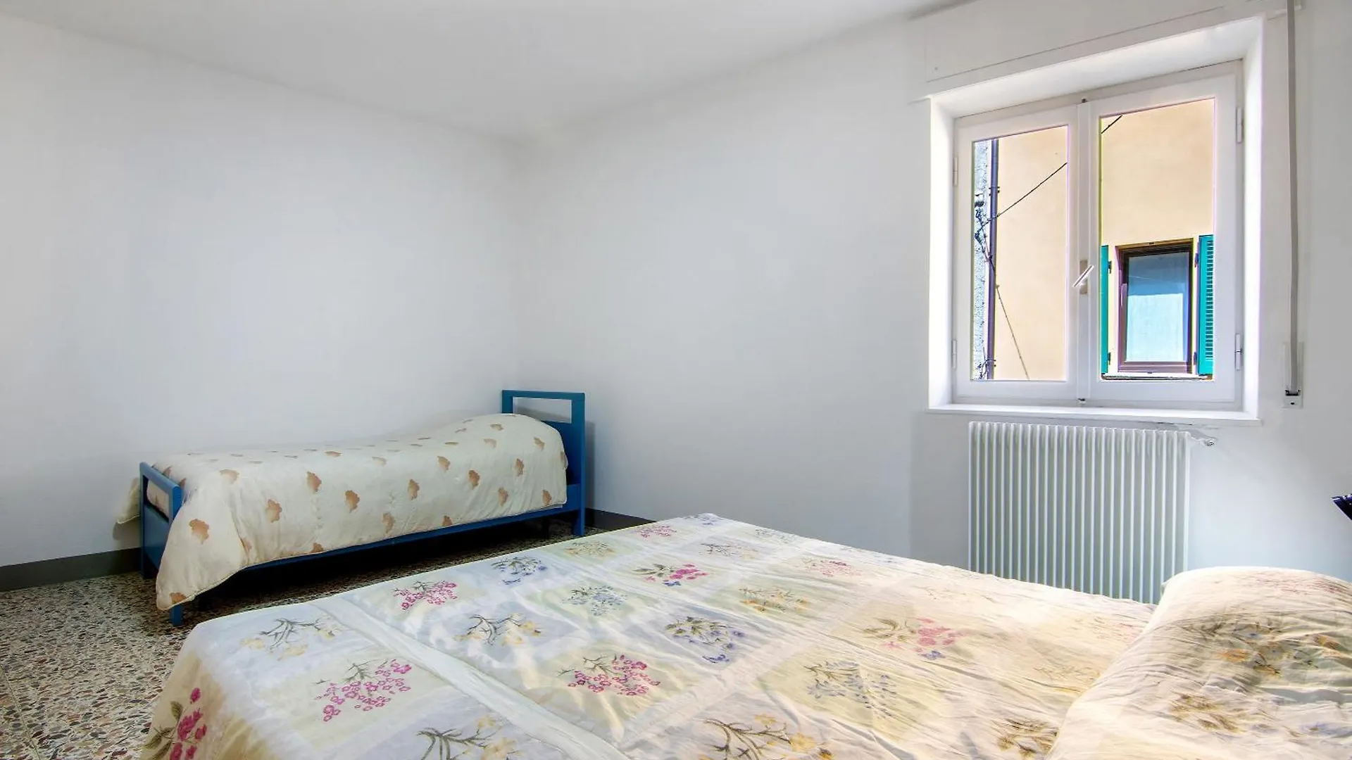 Dongo Garden Apartment 0*,